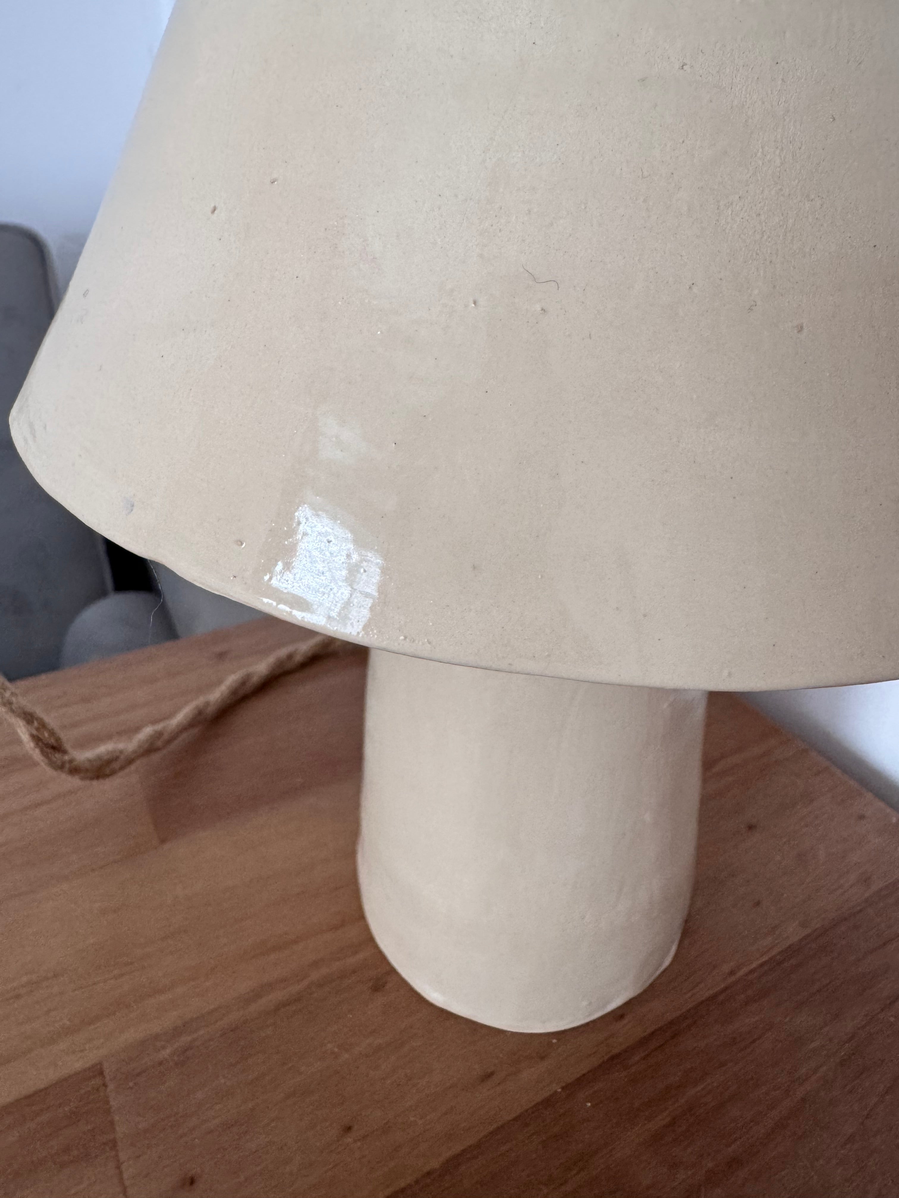 Beige ceramic lamp