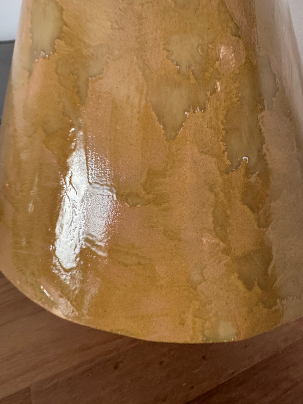Ochre lamp