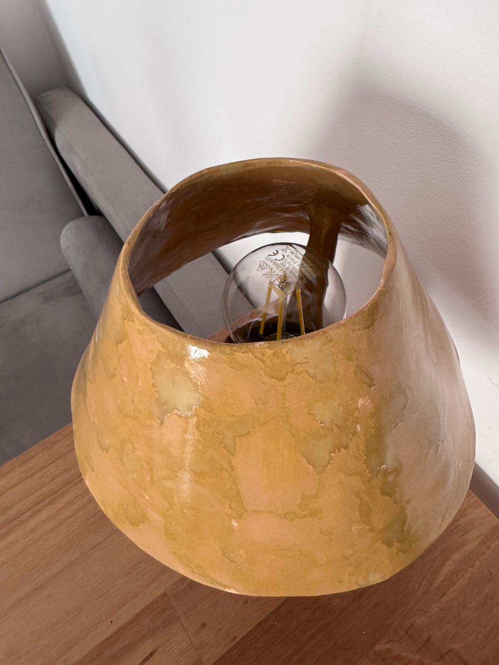 Ochre lamp