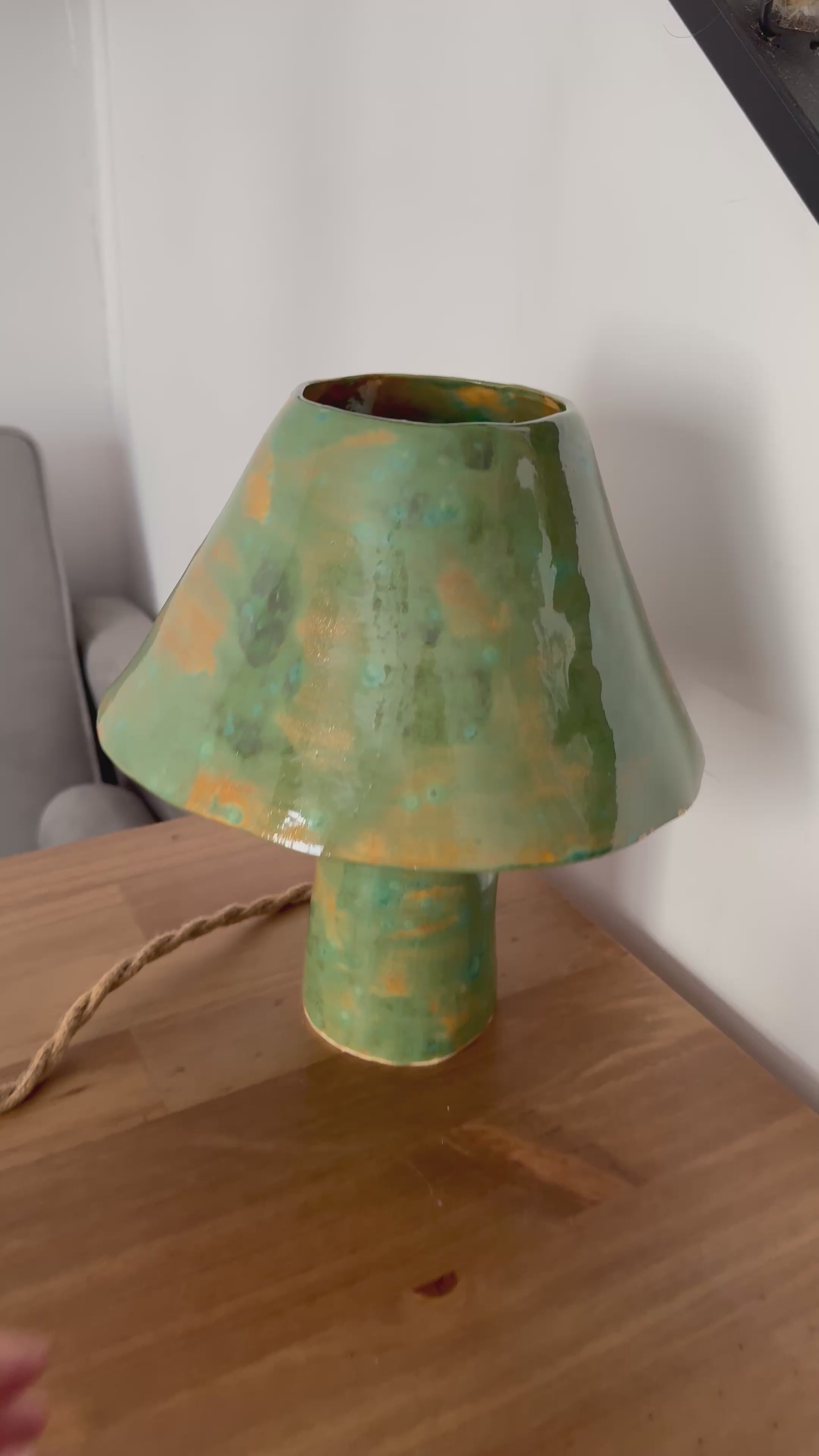 Green lamp